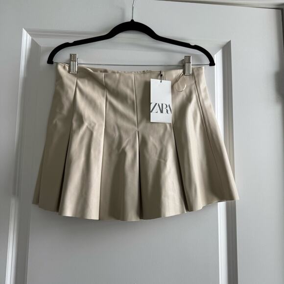 Zara Faux Leather Pleated Raw Hem Mini Skirt - Picture 6 of 7